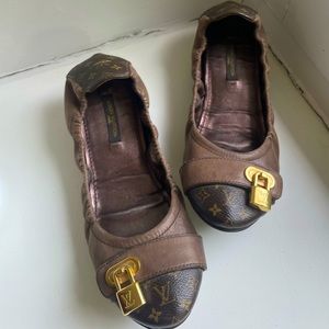 Authentic Louis Vuitton ballet flats